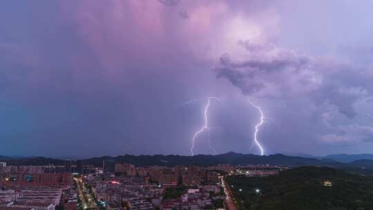 夜幕下城市闪电 城市中雷电 永康城闪电