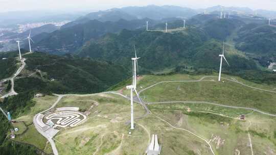 4k航拍 贵州龙里油画大草原 风车