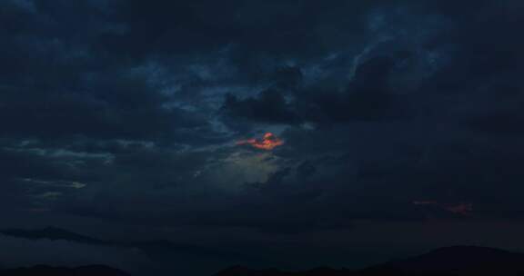 云南自然风光大山山上景观高山峡谷