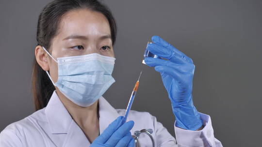 中国女士女医生医师互联网办公看病问诊视频素材模板下载
