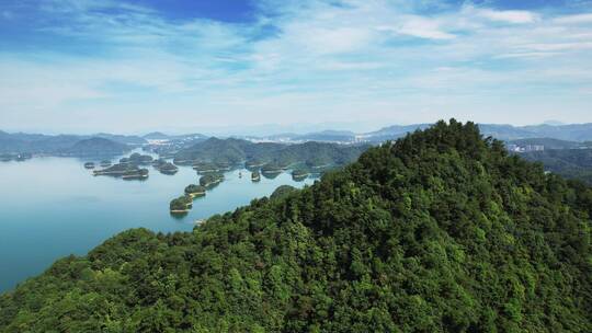 航拍杭州淳安千岛湖黄山尖天下为公景区