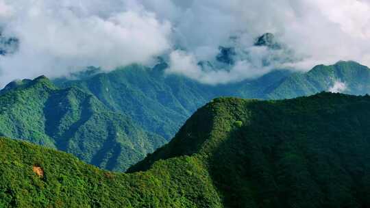 航拍陕西秦岭山脉圭峰山