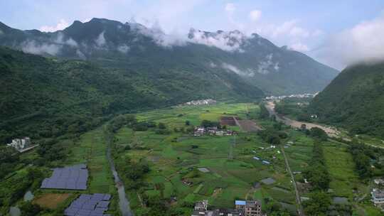 航拍阳山秤架大峡谷自然风光