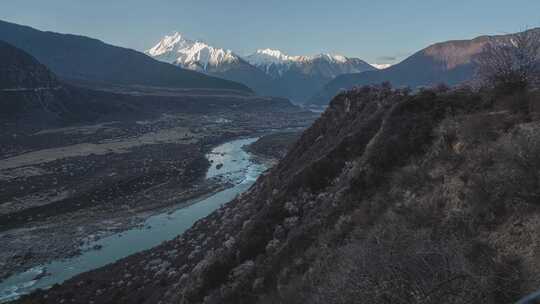 河流湖泊雪山延时摄影