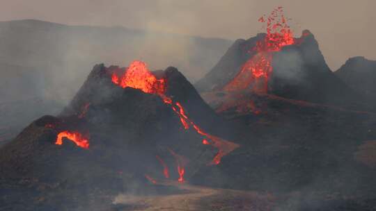 Fagradalsfjall火山，喷发，