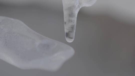 冰融化滴水冰滴水水珠滴落LOG视频素材视频素材模板下载