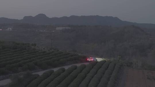 汽车在山路行驶视频素材模板下载