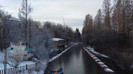 吉林二道白河魔界漂流，航拍冰河雪景