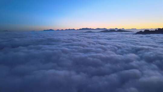 Clouds， Above，多洛米蒂，意