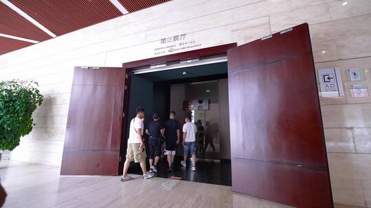 4K成都金沙遗址博物馆展厅铜立人2视频素材模板下载