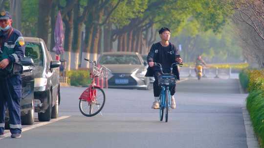 城市马路公路上班下班高峰期汽车车辆车流人