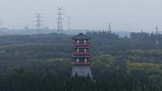 航拍洛阳周山森林公园