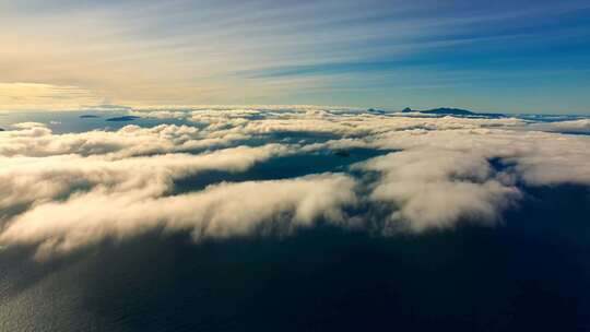 高空俯瞰云海景观