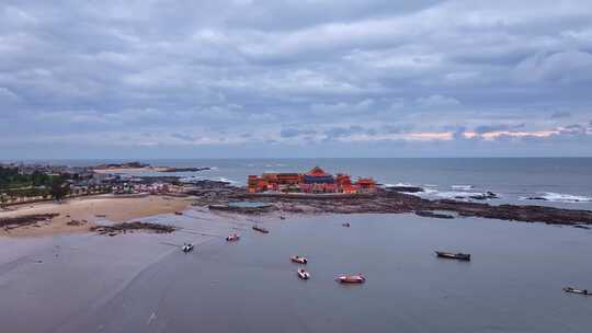 福建泉州石狮市洛伽寺航拍海边寺庙