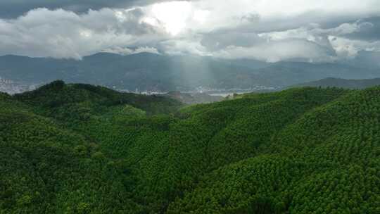 航拍福建福州闽清云溪漫谷山谷风光