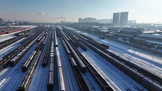 火车 雪国列车 哈尔滨南站 轨道 交通工具