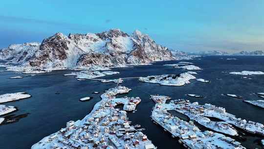 挪威罗弗敦群岛北极圈雷纳冬季雪景高空航拍