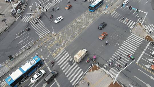 城市航拍湖南株洲交通十字路口