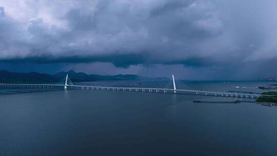 深圳湾公路大桥雨幕航拍延时