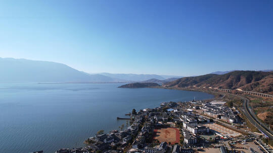 航拍云南大理苍山洱海边民居建筑群