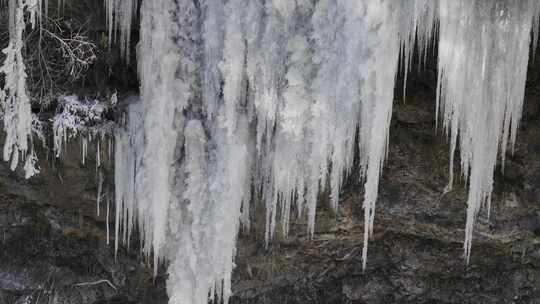 瀑布流水结冰冰雪