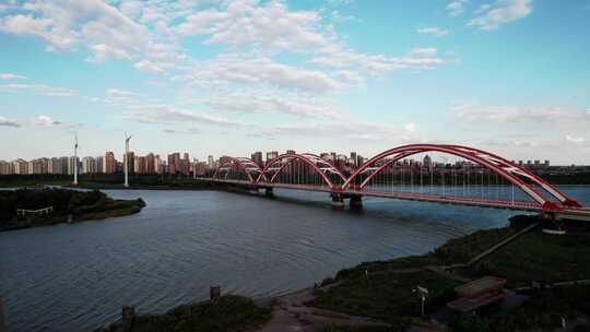 天津滨海生态城永定新河彩虹大桥城市风光