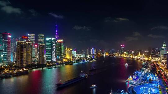 上海陆家嘴大气航运码头船只来往夜景延时