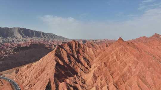 天山神秘大峡谷丹霞地貌航拍