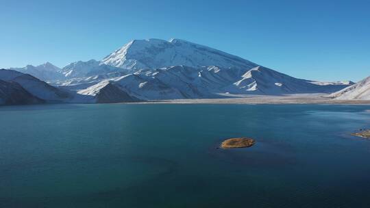 新疆阿克陶县慕士塔格雪山风景