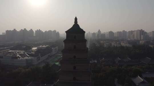 航拍视角下的西安大雁塔全景