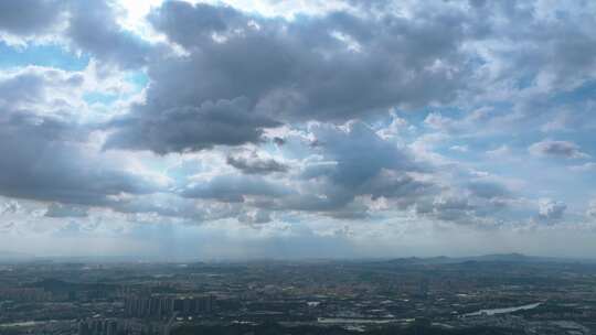 城市上空云层密布的航拍广州延时