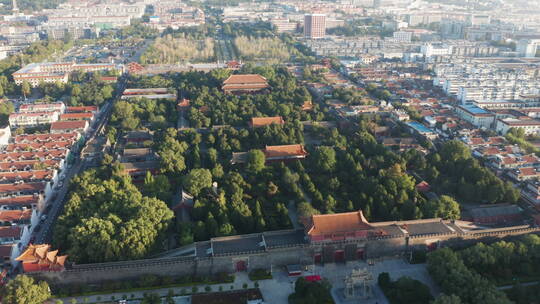 岱庙古建筑深秋景色风景