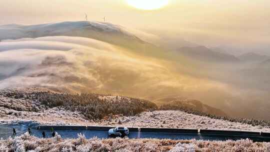 湖南娄底新化大熊山日出云海雾凇雪景如仙境