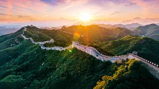 中国万里长城云海日出自然风光