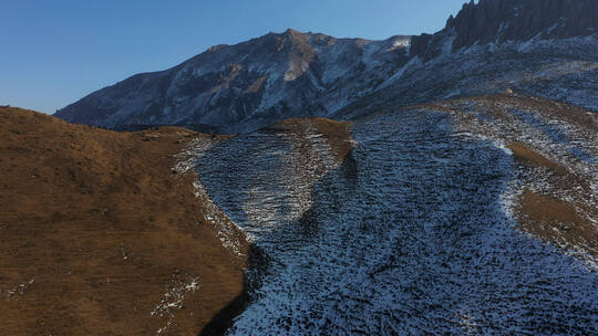 雪山 青海西藏