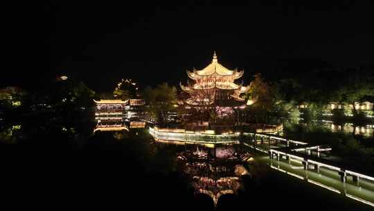 航拍临海东湖夜景