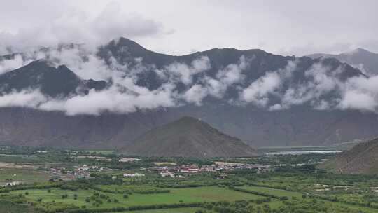 西藏山南市青山云海航拍