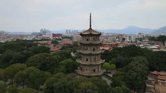 航拍福建泉州西街开元寺视频素材模板下载