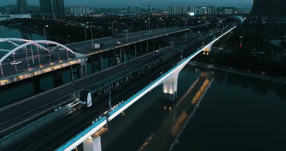 航拍西安浐灞广运大桥地铁夜景