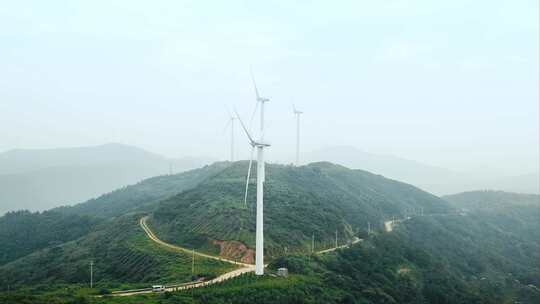 4K航拍岱山凉峙渔村山上的风力电机