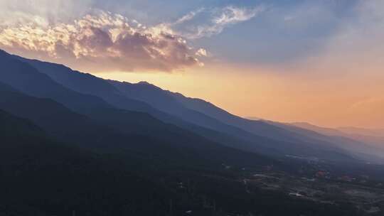 云南大理苍山夕阳