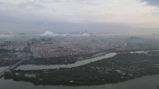 雨后的东莞东江