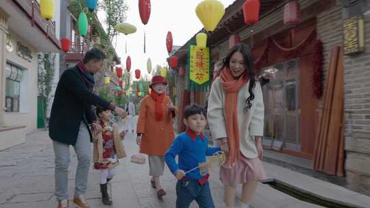 一家人团圆过春节