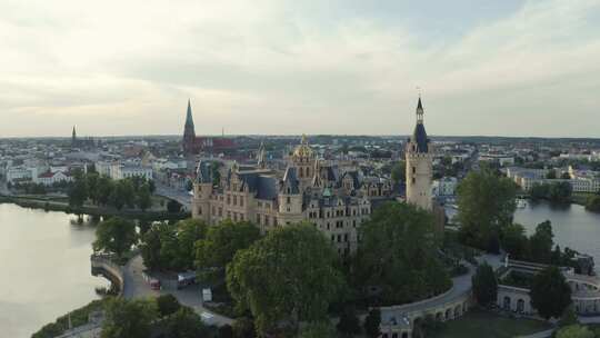 Schwerin Castle，宫殿，尖