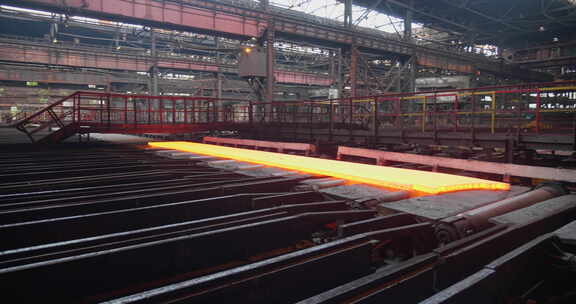 冶金厂的金属生产过程