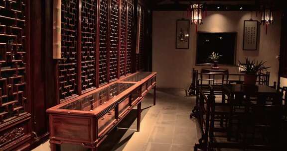 中式古建筑夜间门窗室内设计