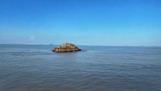 大海航拍 福建霞浦 嵛山岛天湖 岛屿森林