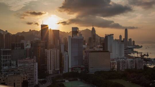 延时拍摄日落时分的香港