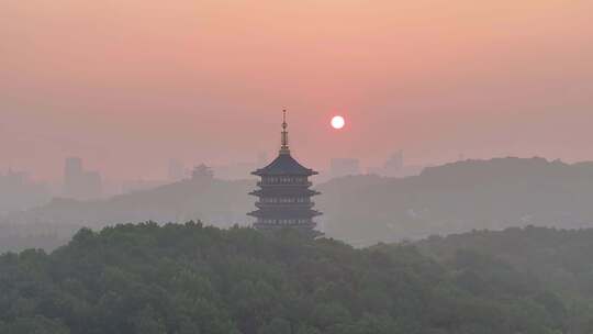 航拍清晨日出杭州西湖风景区雷峰塔建筑同框