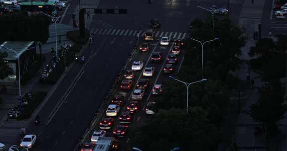 俯拍苏州城市夜晚车流